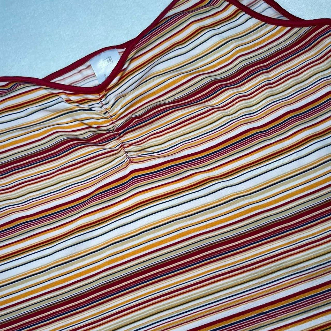 00s top with stripes details